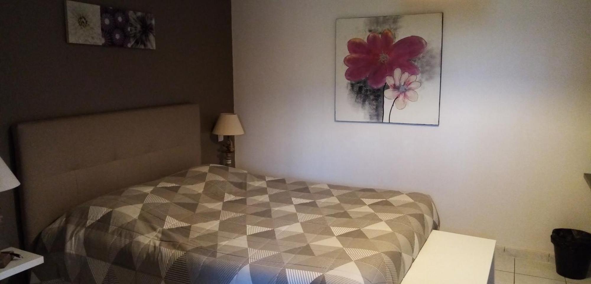 Le Grand Jardin Hotel Aujargues ภายนอก รูปภาพ